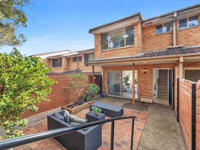 Modern Townhouse Living in a Prime Marsfield Location
