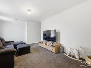 Modern Townhouse Living in a Prime South Windsor Location