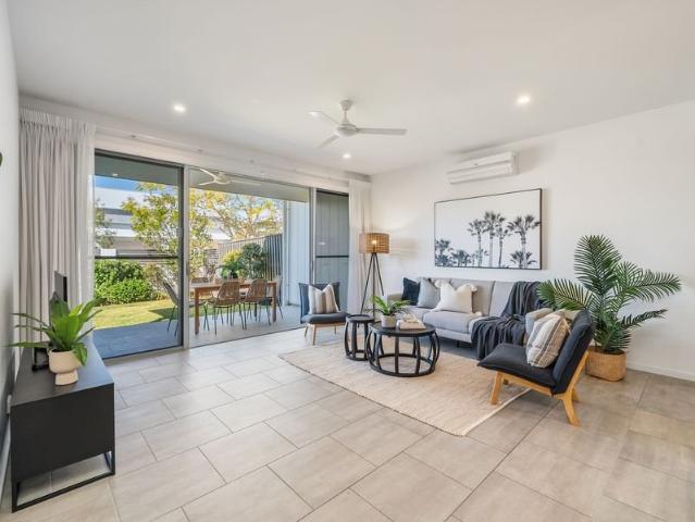 Modern Townhouse Living in Bayside Newport