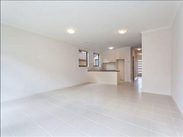 Modern Townhouse Living in Clayton