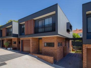 Modern Townhouse Living in Park Bella Vista Estate