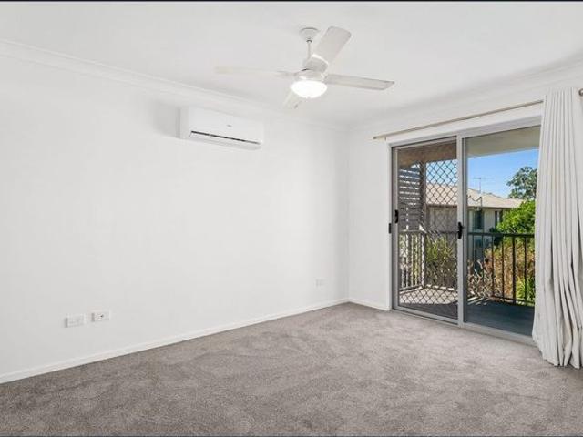 Modern Townhouse Living in Sought After Murrumba Downs