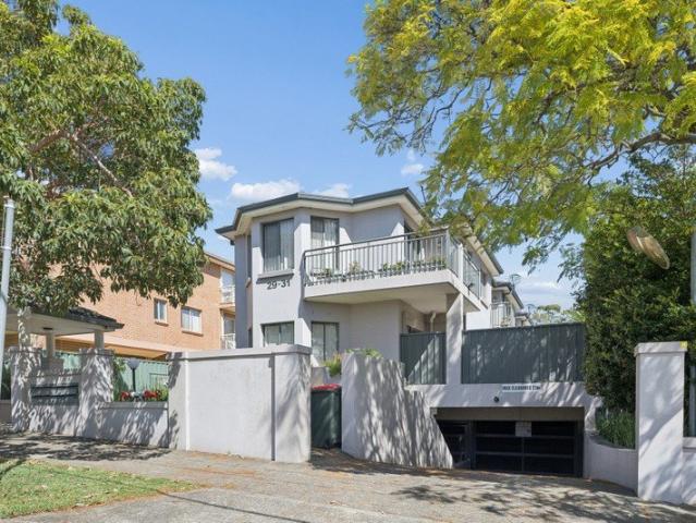 Modern Townhouse | Stylishly Updated | Easy Walk to Future Metro Station