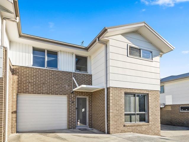 Modern Townhouse, Small Complex