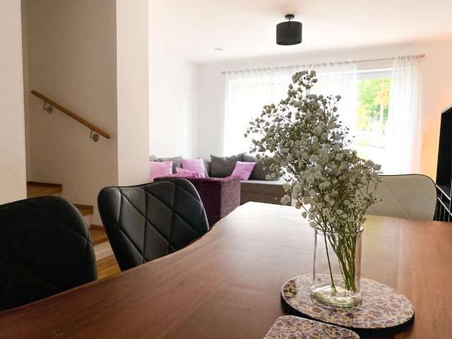 Modern townhouse with 3 floors and 3 bedrooms in Regensburg, Regensburg Amsterdam Apartments for Rent