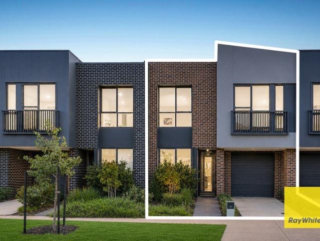 Modern Townhouse with Study and Expansive Outdoor Space in Aintree !