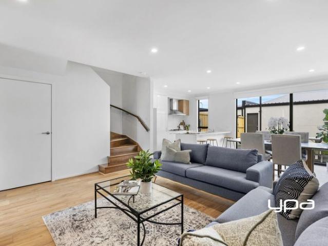 Modern Townhouse with Style