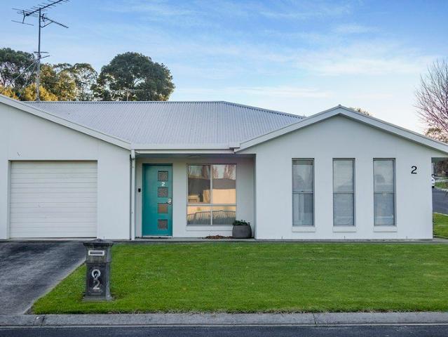 Modern Townhouse with Supreme Location Convenience