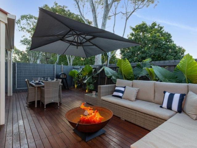 Modern Townhouse with Private Outdoor Living