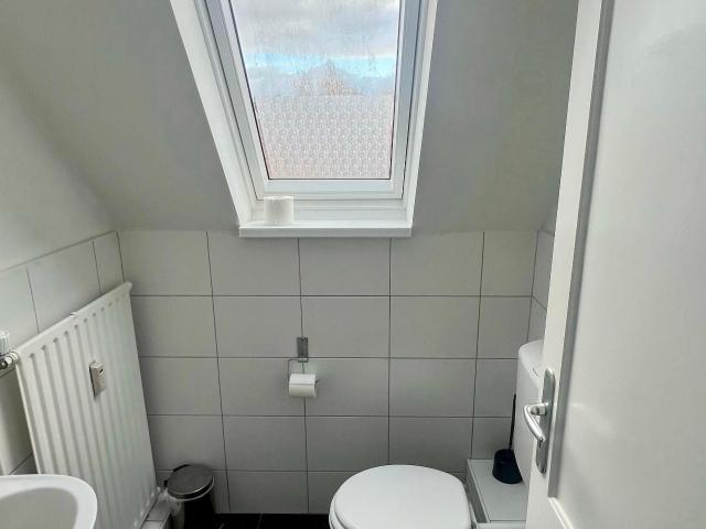 Modern Top Floor Apartment for up to 4 People in Neumünster