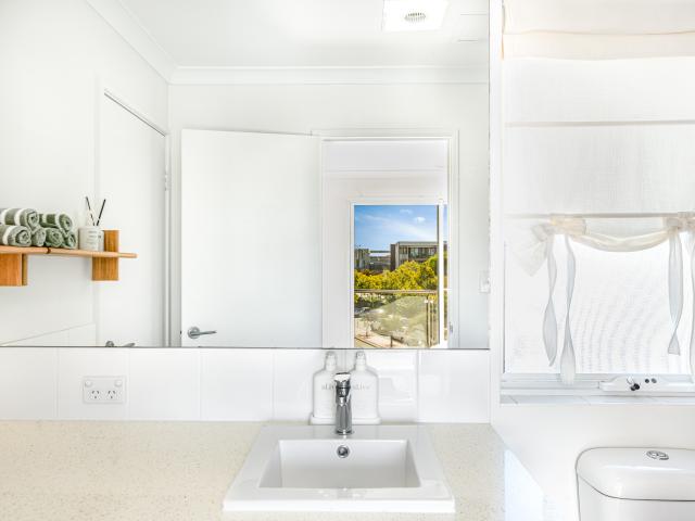 Modern Top Floor Apartment Offering Style, Security and Unbeatable Convenience!