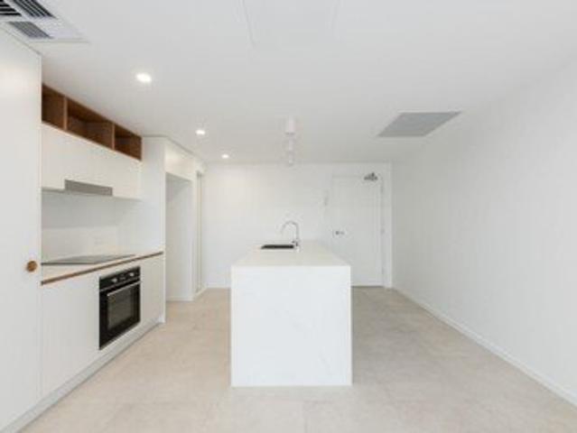 Modern Top Floor Living in the Heart of Nundah