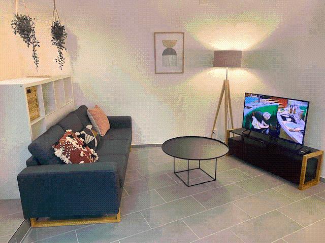 Modern Top Floor Studio Near Metro 15 Min to City Centre