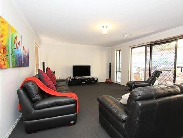 Modern Tasteful Home Close To All Facilities