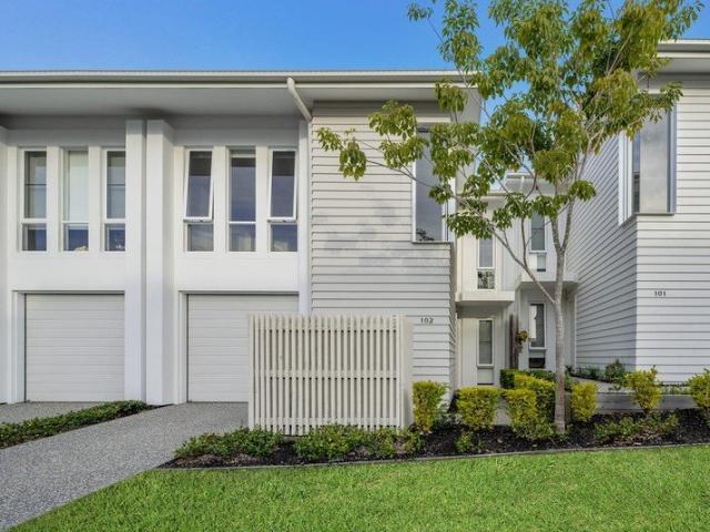 Modern Terrace Living in Prime Pimpama Location