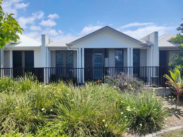 MODERN TERRACE LIVING IN THE SOUGHT AFTER CAPESTONE PRECINCT