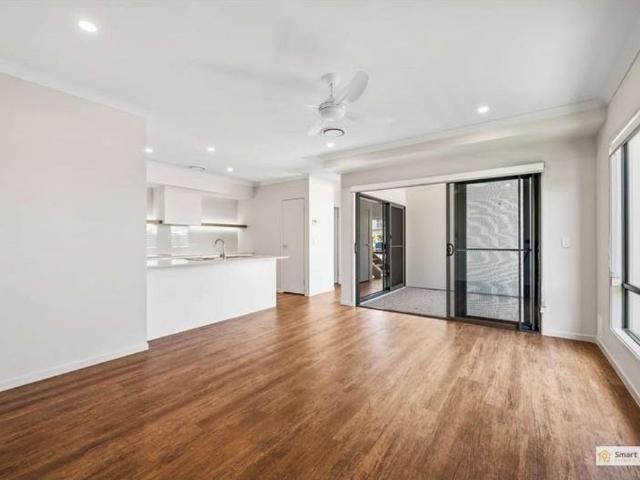 Modern Terrace Living with Space for Everyone