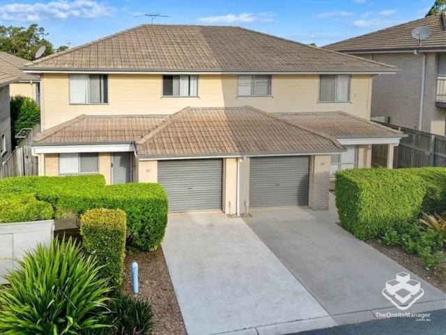 Modern Three Bedroom Townhouse in a Convenient Murrumba Downs Location