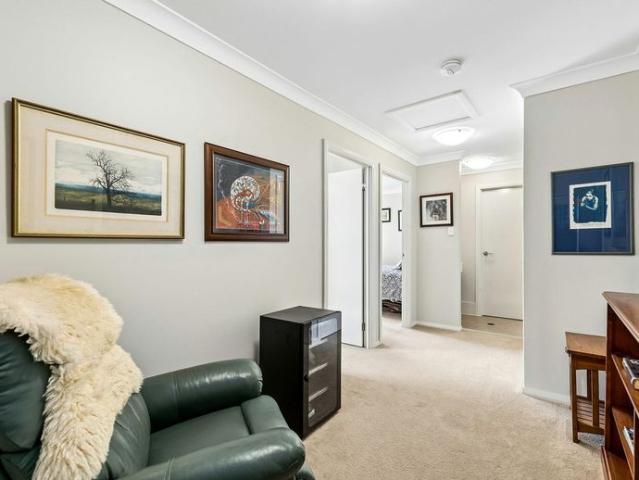 Modern Three Bedroom Townhouse Offering Comfort and Convenience