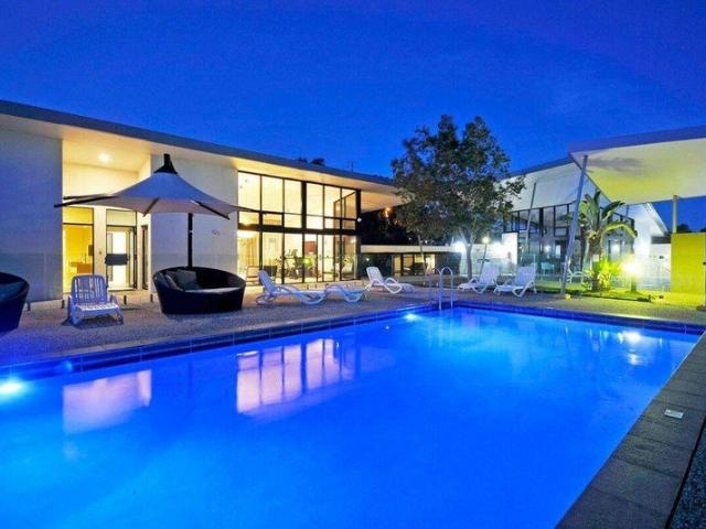 Modern Three Bedroom Townhouse with Pool Low Maintenance Living Great Location!