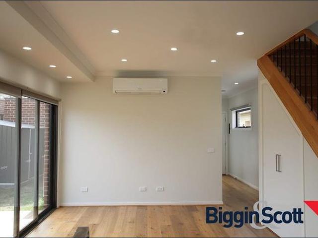 Modern Three Bedroom Townhouse with Space, Style & Convenience