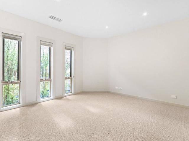 Modern Three Bedroom Townhouse with Spacious Living