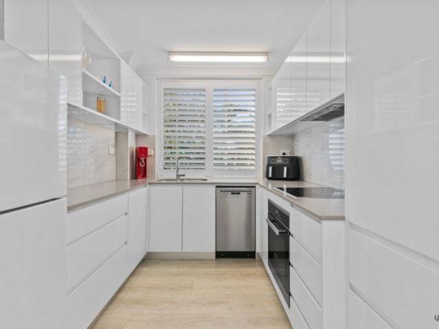 Modern Three Bedroom, Two Bathroom Unfurnished Unit