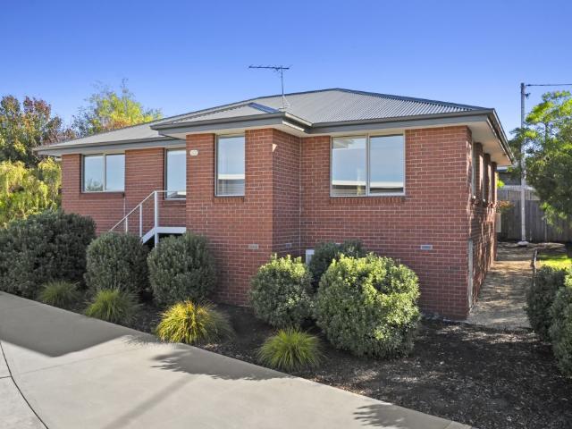 Modern Three Bedroom Two Bathroom Unit