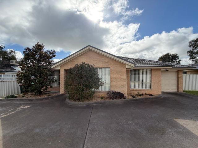 Modern Three Bedroom Unit in a Great Location