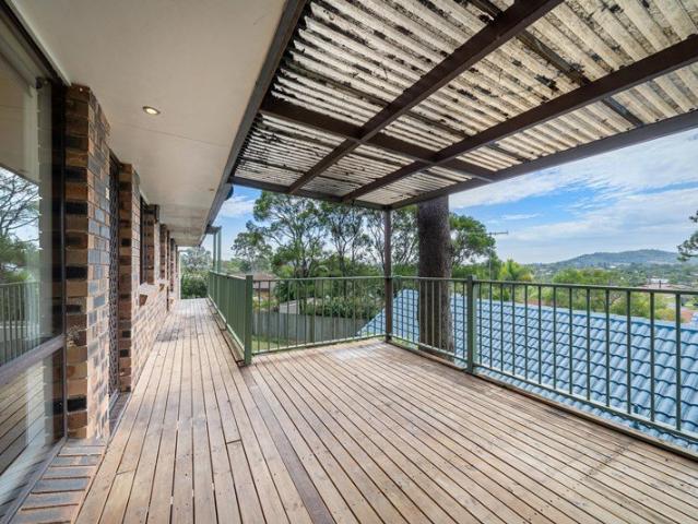 MODERN THREE BEDROOM UNIT