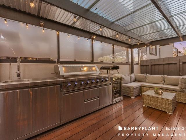 Modern Three Bedroom Apartment with Spacious Outdoor Living