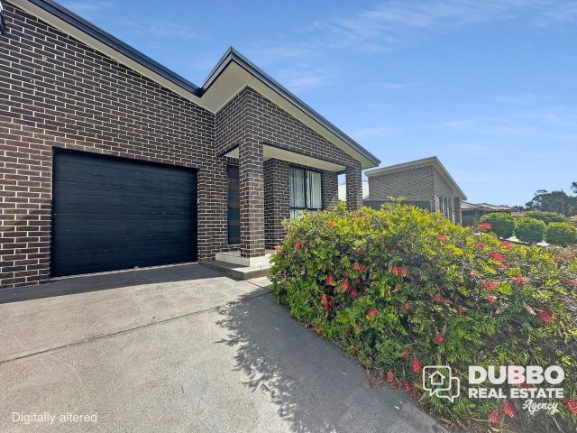 MODERN THREE BEDROOM DUPLEX