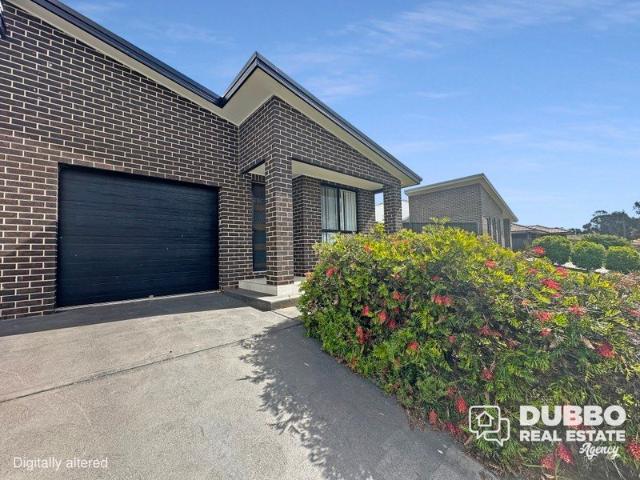 MODERN THREE BEDROOM DUPLEX
