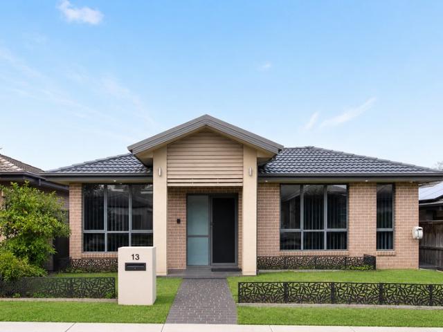 Modern three bedroom family home in blue ribbon estate