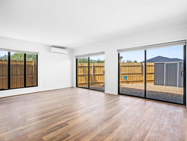 Modern Three Bedroom Home with Double Garage