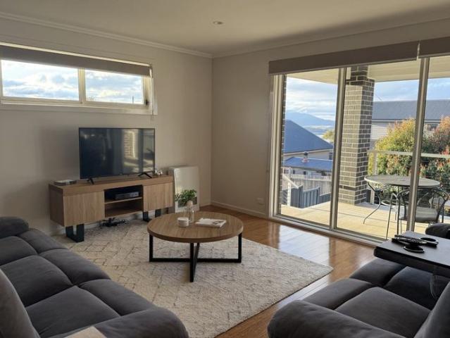 Modern Three Bedroom Property Available until Winter 2027!