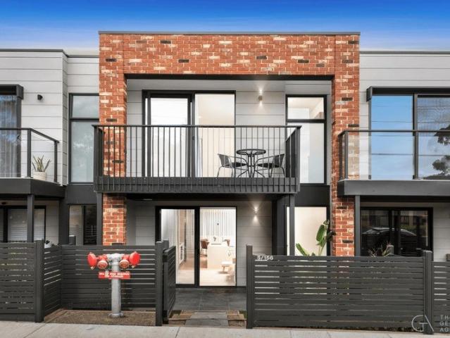Modern three level living with convenience in every direction