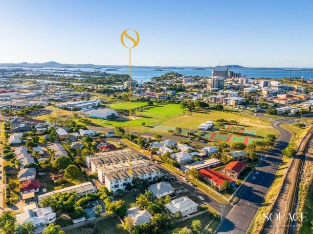 Modern Three Level Townhouse, Immediate Rental Income & Moments from the CBD!