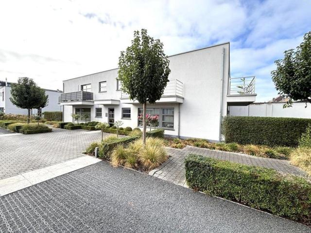 Modern tweeslaapkamerappartement met dubbel terras