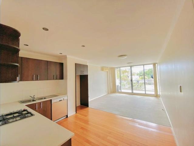Modern Two Bedroom Apartment Opposite Sydney University + 2 Bathrooms + Secure Parking
