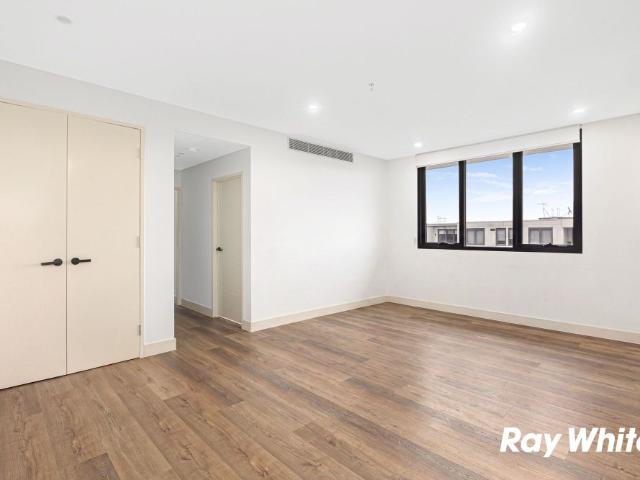 Modern Two Bedroom Apartment Close to Schofields Train Station and More!