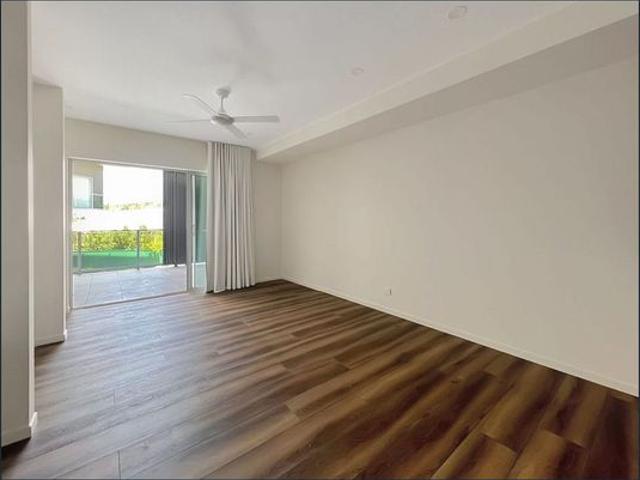 Modern Two Bedroom Apartment – Excellent Location!