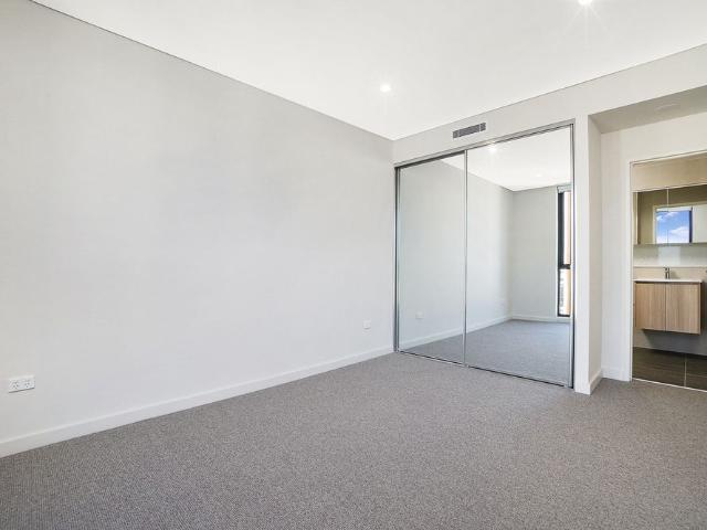 Modern Two Bedroom Apartment in a Highly Sought After Norwest Location!