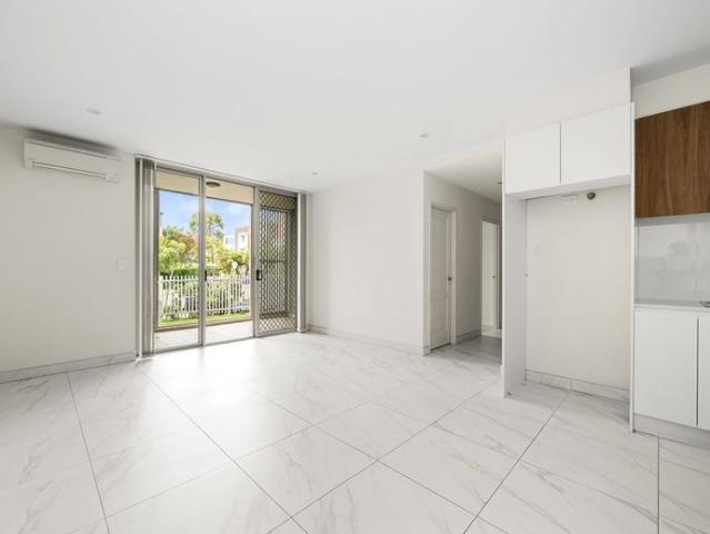 Modern Two Bedroom Apartment in Prime Guildford Location