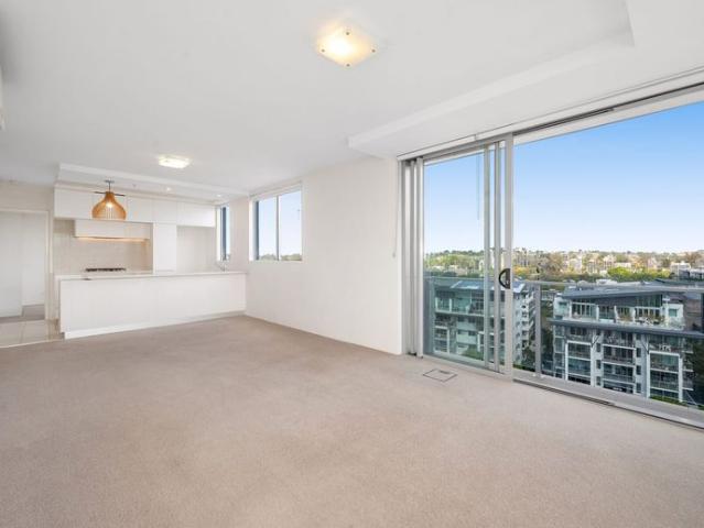Modern Two Bedroom Apartment in the Heart of West End