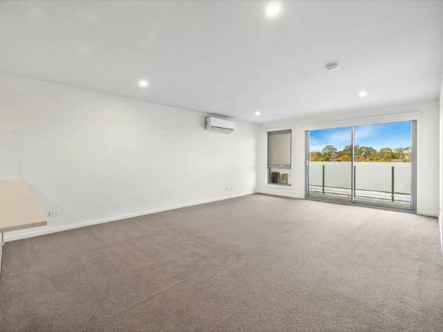 Modern Two Bedroom Apartment in the Heart of Amaroo