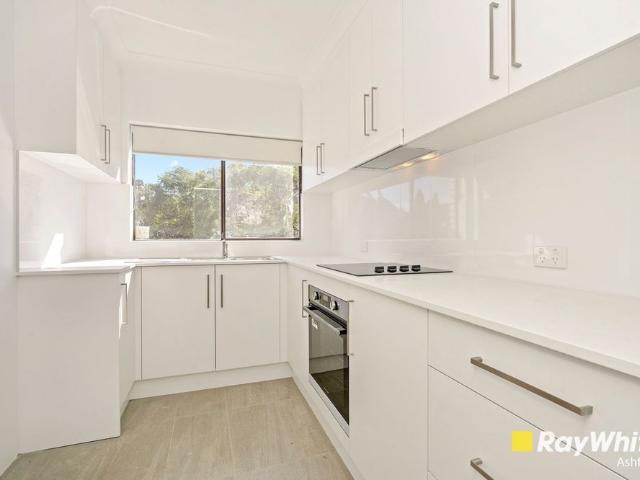 Modern Two Bedroom Apartment in the Heart of Kogarah