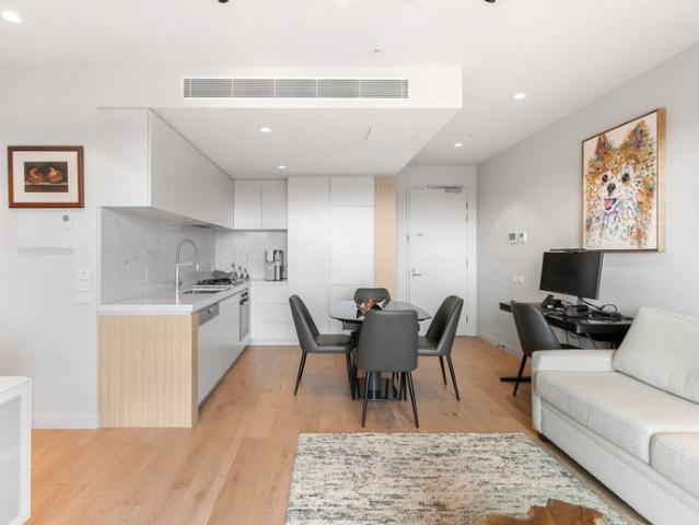 Modern Two Bedroom Apartment in YarraBend