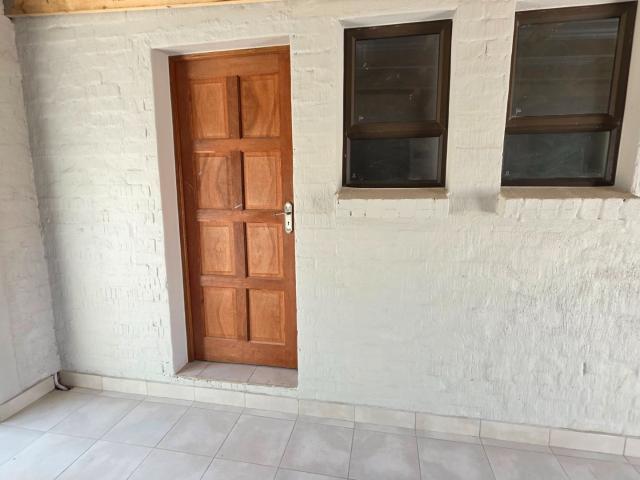 Modern Two Bedroom Apartment To Rent in Laudium