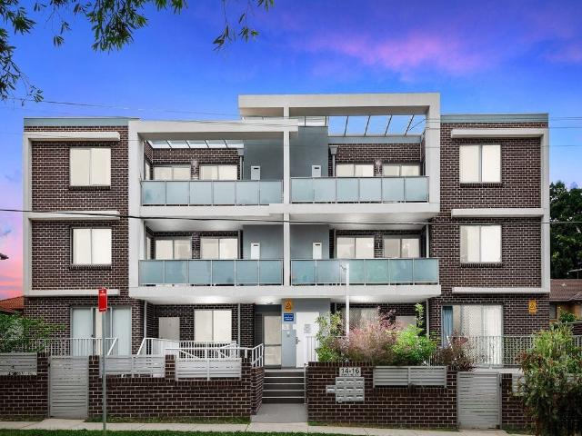 Modern Two Bedroom Apartment with Dual Courtyards Prime Merrylands Location